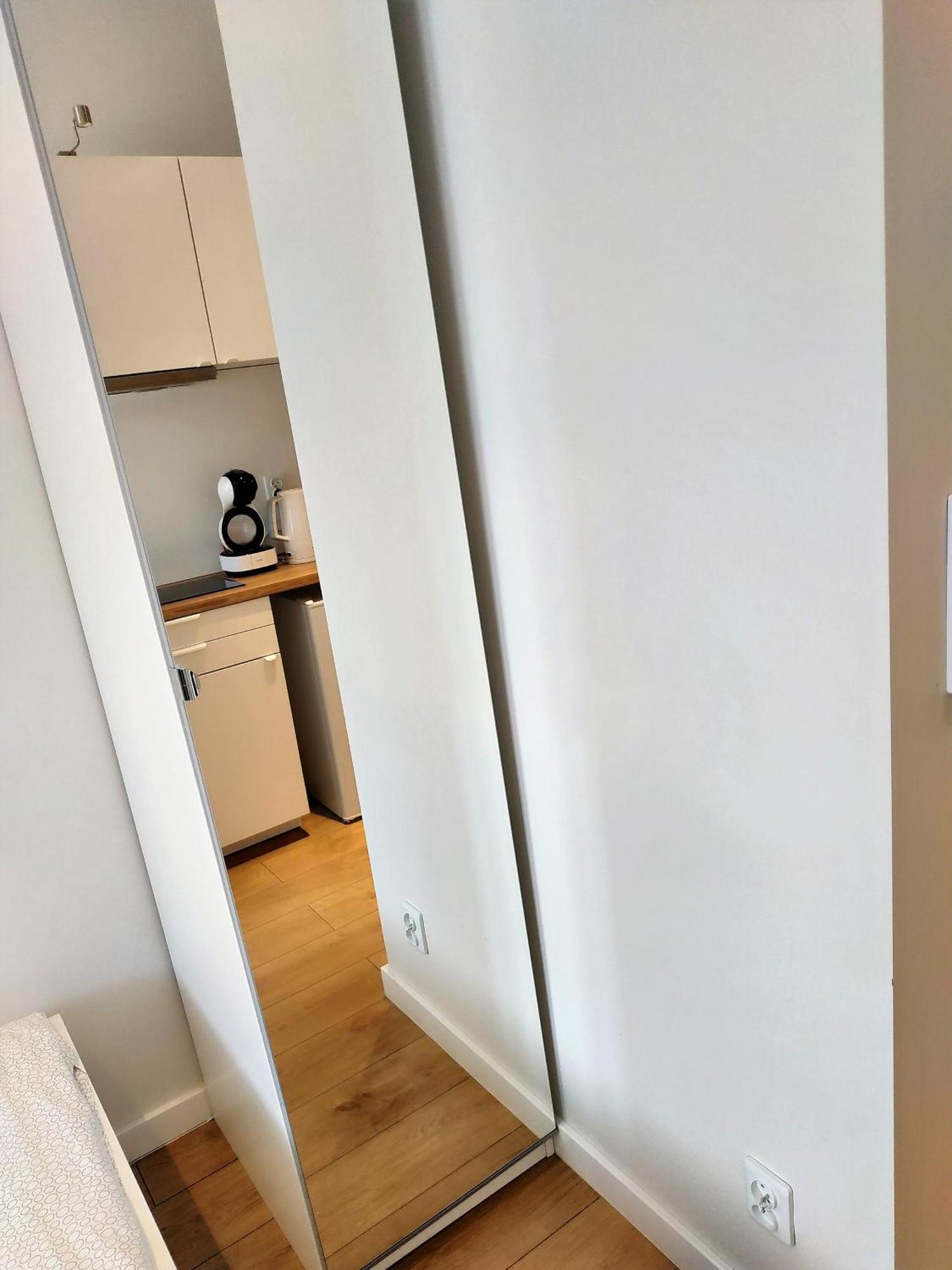 Theapartments Radwanska Łódź Szoba fotó